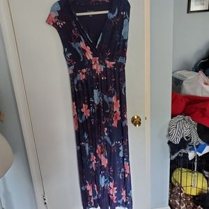 {Isabel Maternity} Maternity Floral Maxi